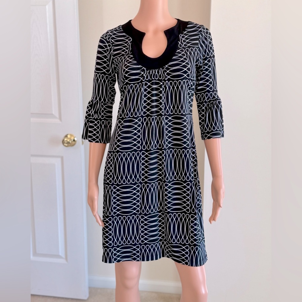 En Focus Studio Bohemian Retro Style Black & White Geometric Bell Sleeve Dress 6